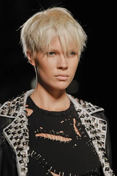 Look 35